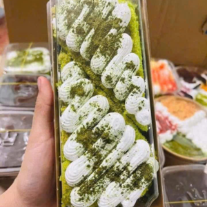 Bánh tam giác cắt nửa (matcha - cacao)