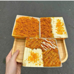 Bánh bông lan trứng muối của Sweeties Dessert