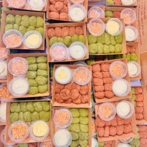 Loại nhân và kem đi kèm bánh ngọt Mochi