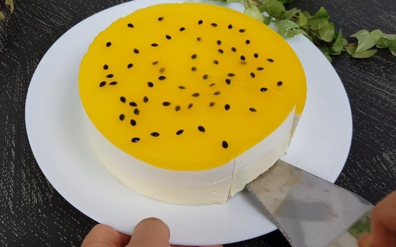 Bánh mousse vị chanh leo